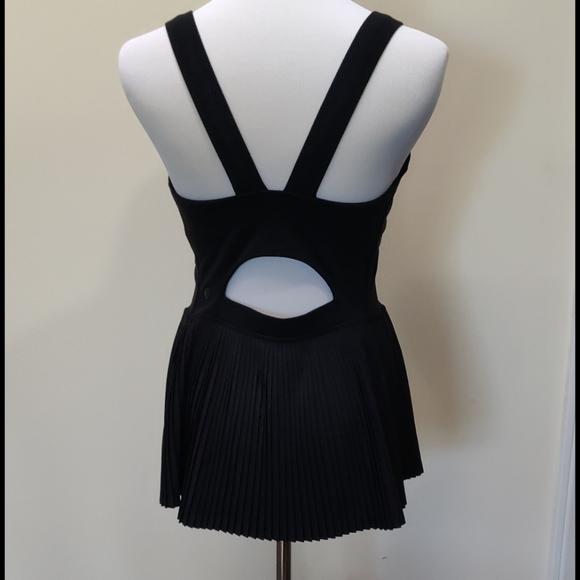 Lululemon top - Picture 2 of 4